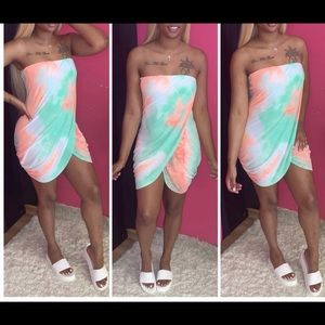 SOLD!!!! CUTE TIE DYE CRISS CROSS DRESS!